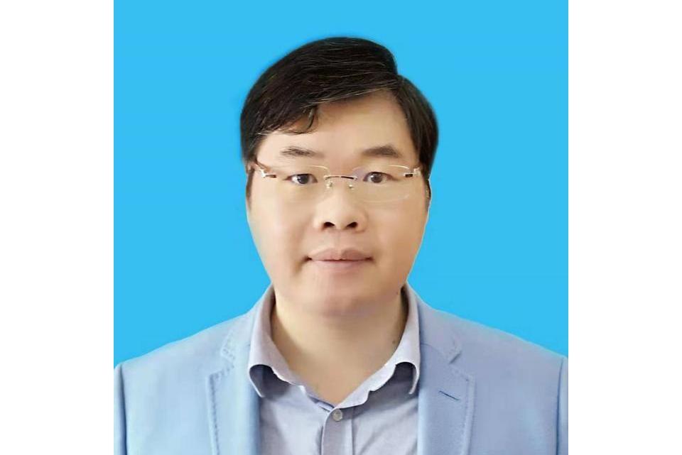 洪震(重慶三磊實業(集團)有限公司總裁) 洪震(重慶三磊實業(集團)有限公司總裁)