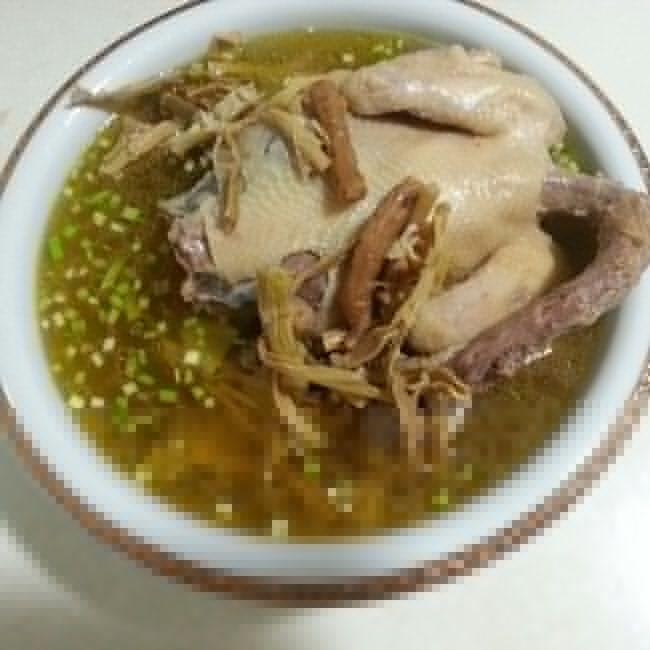 筍乾土雞湯 筍乾土雞湯