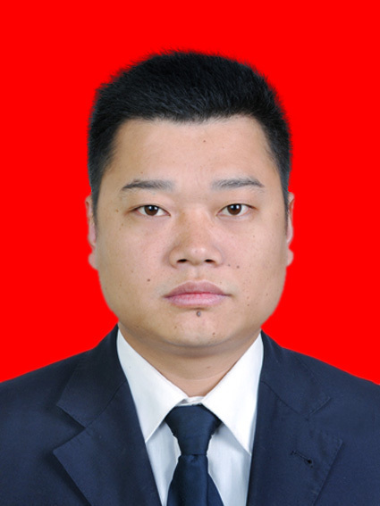 劉勇(湖南省湘西土家族苗族自治州龍山縣監察委員會委員、三級主任科員)
