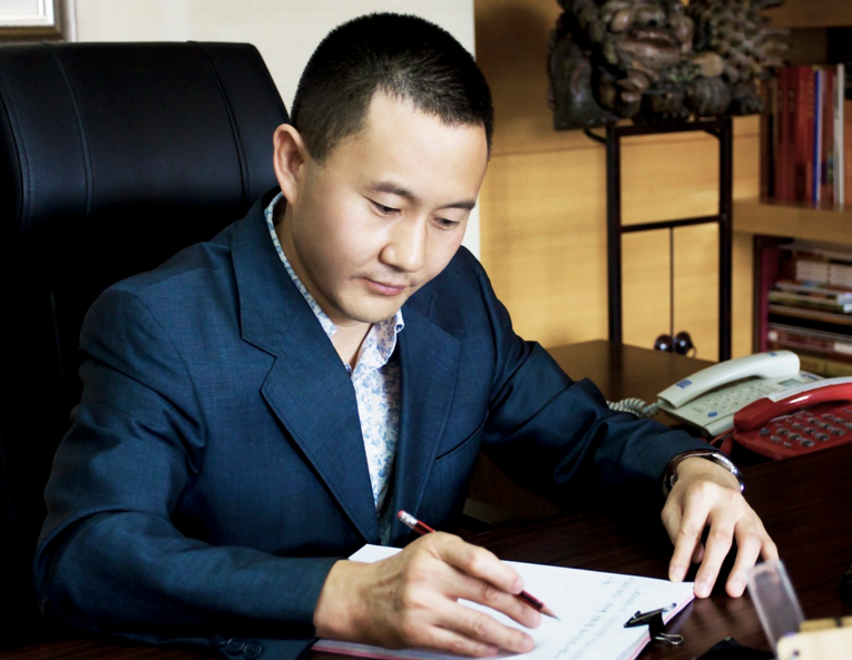 張安新(陝西西安小六湯包餐飲有限公司董事長) 張安新(陝西西安小六湯包餐飲有限公司董事長)
