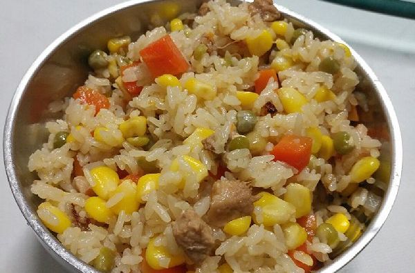 五彩燜飯 五彩燜飯