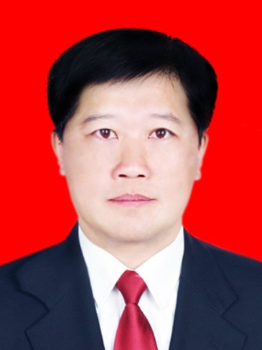 房國華(榆樹市人民法院黨組書記、院長) 房國華(榆樹市人民法院黨組書記、院長)