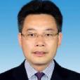 卿足平 卿足平