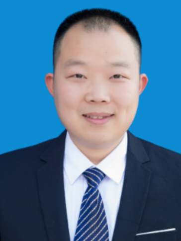 嚴偉(重慶市黔江區新華鄉黨委委員、組織委員、人大副主席) 嚴偉(重慶市黔江區新華鄉黨委委員、組織委員、人大副主席)