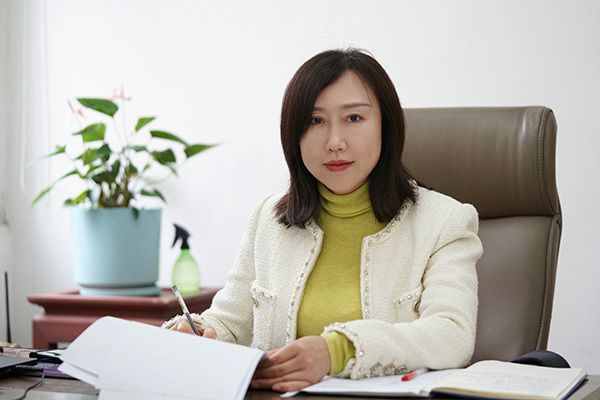 徐穎(遼寧傳媒學院副校長、黨委副書記、教授) 徐穎(遼寧傳媒學院副校長、黨委副書記、教授)