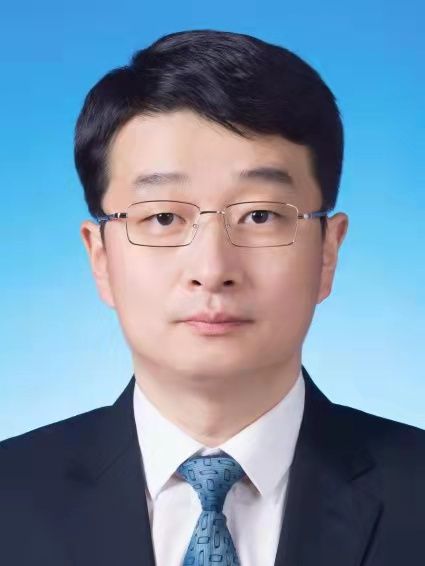 何大海(黑龍江省佳木斯市委常委、撫遠市委書記) 何大海(黑龍江省佳木斯市委常委、撫遠市委書記)