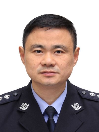 吳傑(四川省成都市公安局錦江區分局黨委委員、副分局長) 吳傑(四川省成都市公安局錦江區分局黨委委員、副分局長)