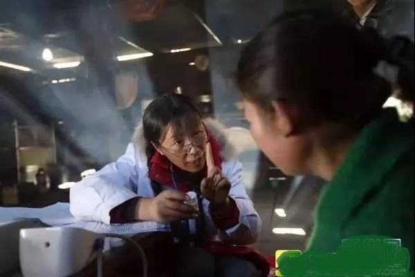 管延萍 管延萍