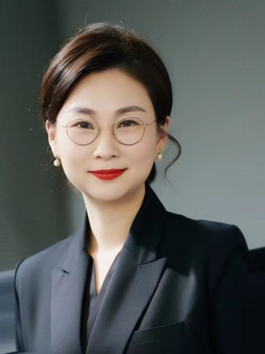 余海燕(合肥安生學校總校長兼高中部校長)