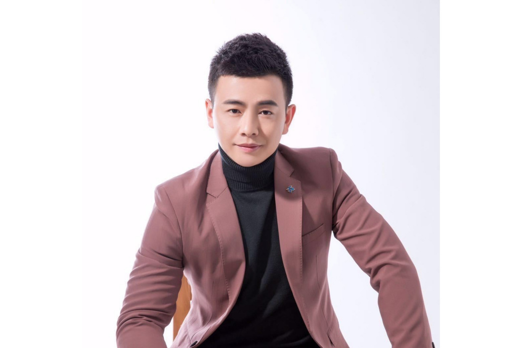徐濤(主持人) 徐濤(主持人)