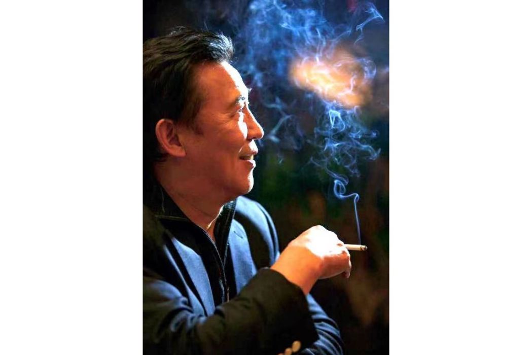 袁敏(中國潑彩油畫藝術家) 袁敏(中國潑彩油畫藝術家)