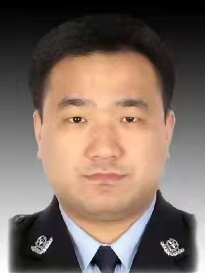 景旭(遼寧省丹東市振興區政府黨組成員、副區長、市公安局振興分局黨委書記、局長) 景旭(遼寧省丹東市振興區政府黨組成員、副區長、市公安局振興分局黨委書記、局長)