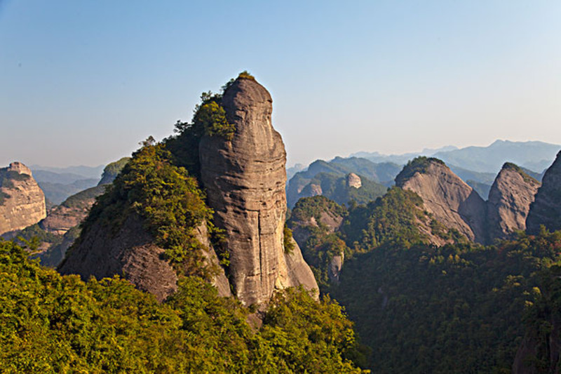 三門岩 三門岩