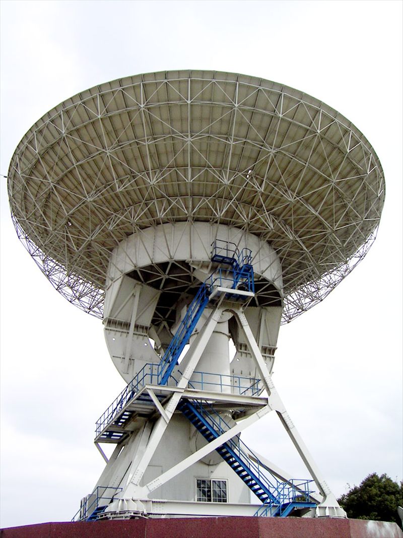 頻率靈活太陽射電望遠鏡