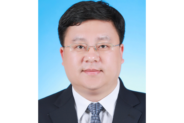 杜平(遼寧省本溪高新技術產業開發區黨工委副書記、管委會主任、二級巡視員) 杜平(遼寧省本溪高新技術產業開發區黨工委副書記、管委會主任、二級巡視員)