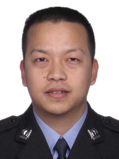 王明(浙江省溫州市公安局鹿城區分局黨委委員、治安大隊大隊長) 王明(浙江省溫州市公安局鹿城區分局黨委委員、治安大隊大隊長)