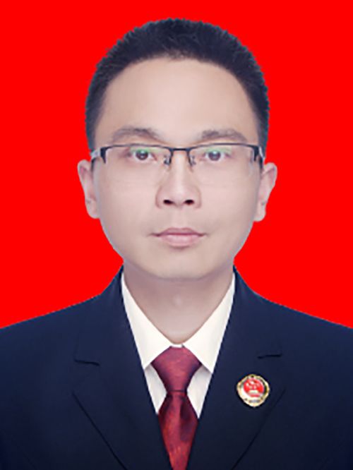李勛(江西省贛州市定南縣人民檢察院黨組成員、政治部主任) 李勛(江西省贛州市定南縣人民檢察院黨組成員、政治部主任)