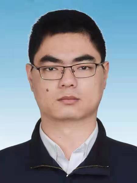 王春斐 王春斐