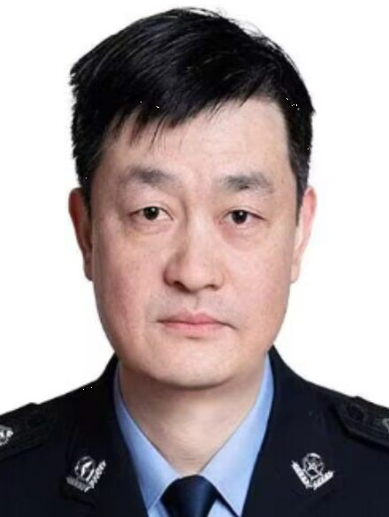 李韜(安徽省合肥經濟技術開發區黨工委委員、合肥市公安局經開分局局長) 李韜(安徽省合肥經濟技術開發區黨工委委員、合肥市公安局經開分局局長)