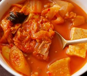 超美味正宗韓國鮪魚豆腐泡菜鍋