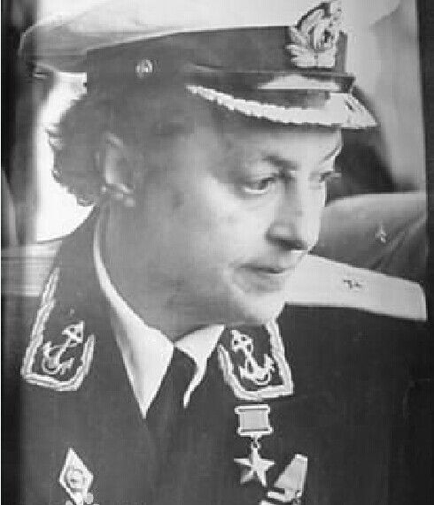前蘇聯海軍少將女狙擊手柳德米拉琴科