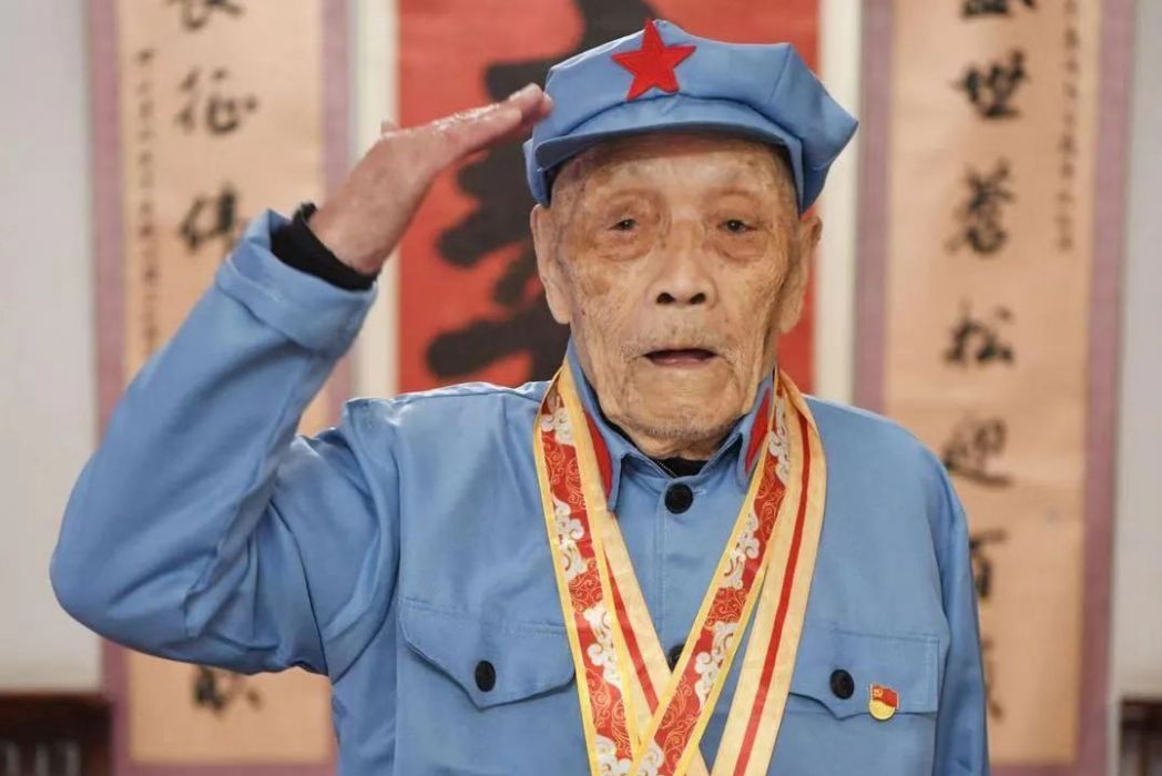 肖先東 肖先東