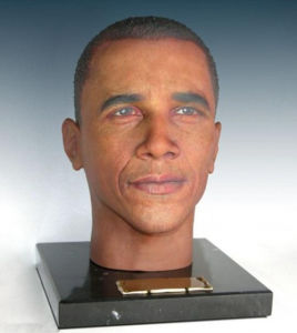 以歐巴馬頭像為原型製作的人頭骨灰盒