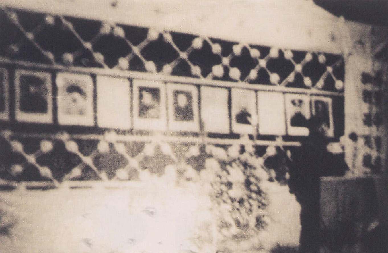 1952年12月21日李嘉謨烈士之女代表九烈士家屬在追悼大會上講話