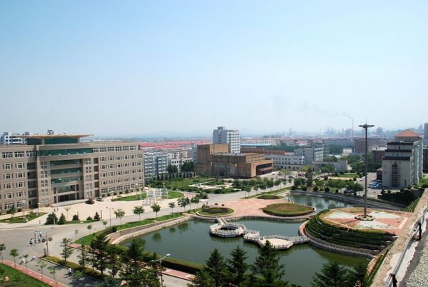 遼陽大學