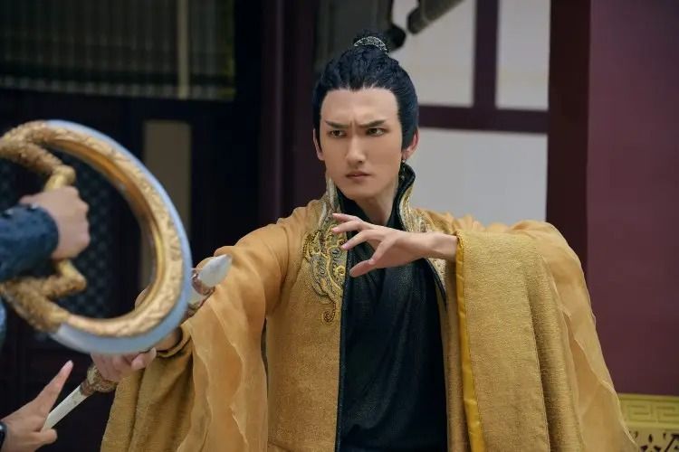 黃衣管軾 黃衣管軾