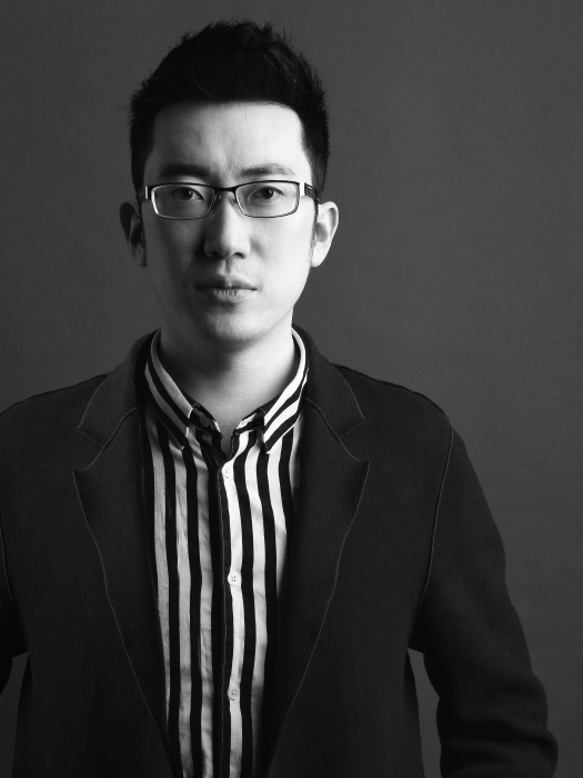劉亮(加利弗創始人,著名設計師,深圳行業領袖青委會常務會長) 劉亮(加利弗創始人,著名設計師,深圳行業領袖青委會常務會長)