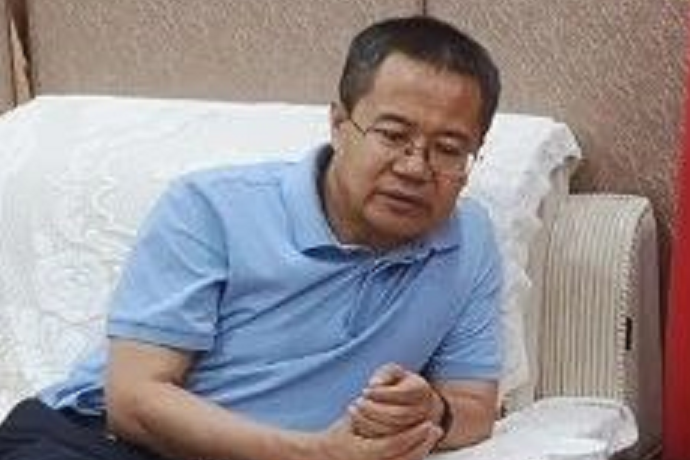 石凱(包頭鋼鐵(集團)有限責任公司董事、總會計師) 石凱(包頭鋼鐵(集團)有限責任公司董事、總會計師)