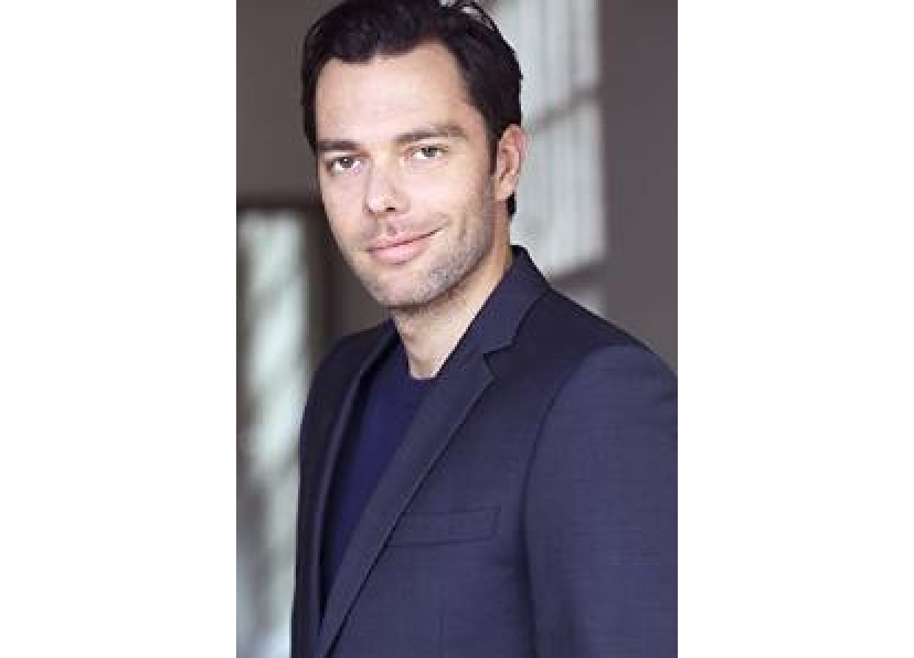 Adam Groves Adam Groves