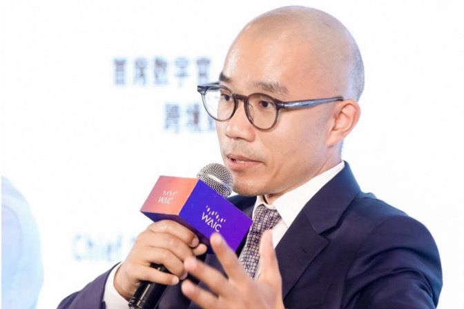 於英明(Peregrine Ventures管理合夥⼈) 於英明(Peregrine Ventures管理合夥⼈)
