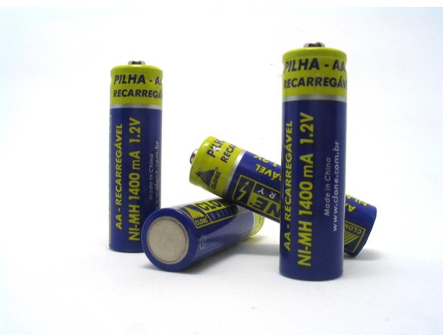 四節AA的鎳氫充電電池