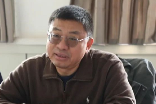 王思鵬(鄭州煤炭工業(集團)有限責任公司黨委委員、董事、副總經理) 王思鵬(鄭州煤炭工業(集團)有限責任公司黨委委員、董事、副總經理)