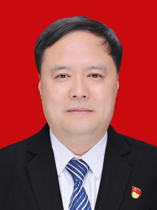 陳永建(河南省新密市交通運輸局黨組書記、局長) 陳永建(河南省新密市交通運輸局黨組書記、局長)