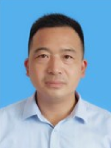 王正富(安徽省廣德市委教體工委委員、市體育訓練與活動中心主任) 王正富(安徽省廣德市委教體工委委員、市體育訓練與活動中心主任)