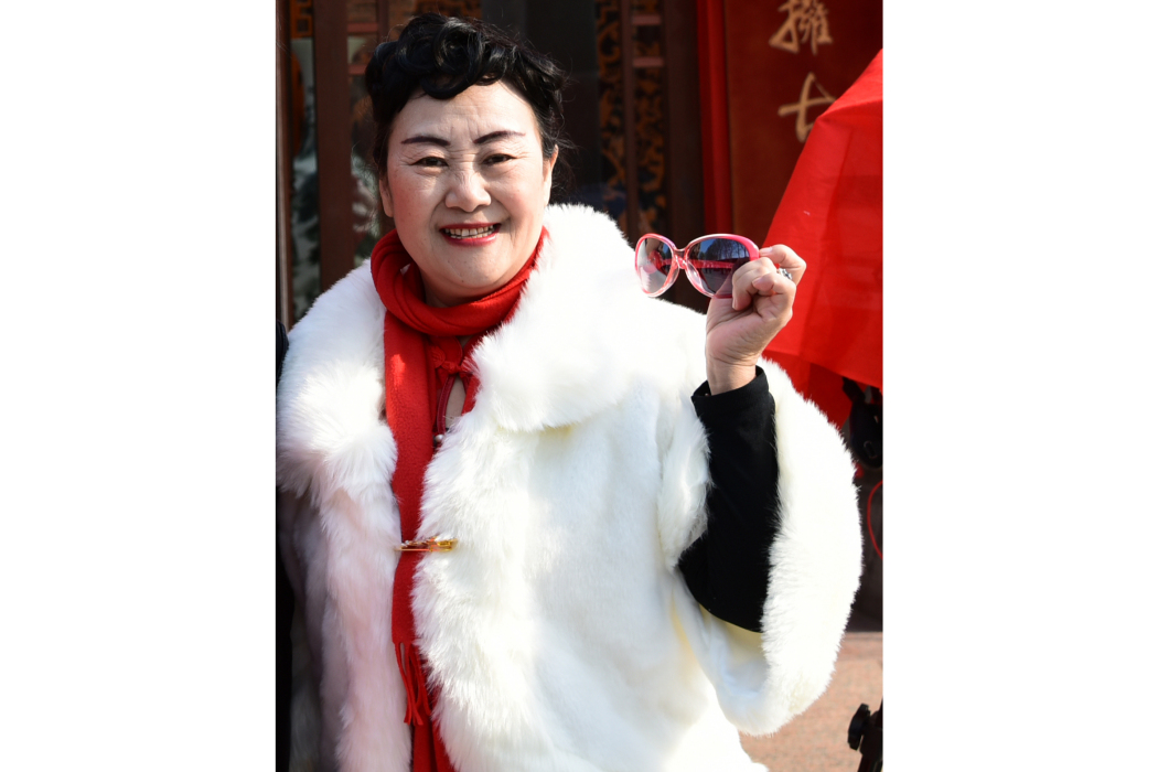陳玉香(禹城市老年大學藝術團成員) 陳玉香(禹城市老年大學藝術團成員)