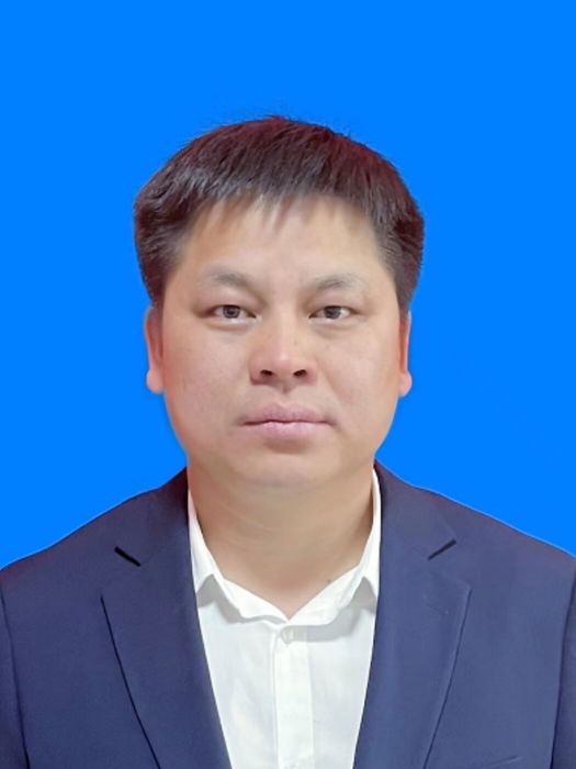 鐘磊(湖南省長沙市雨花區電子商務物流中心黨組成員、副主任) 鐘磊(湖南省長沙市雨花區電子商務物流中心黨組成員、副主任)