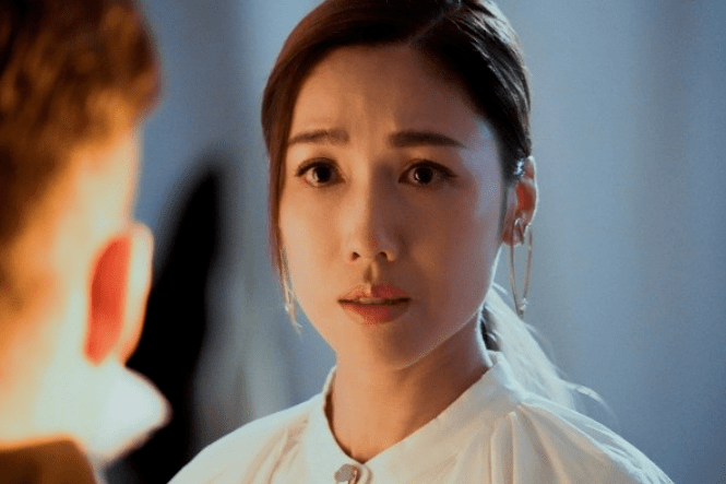Ella(電視劇《金宵大廈2》女主角) Ella(電視劇《金宵大廈2》女主角)