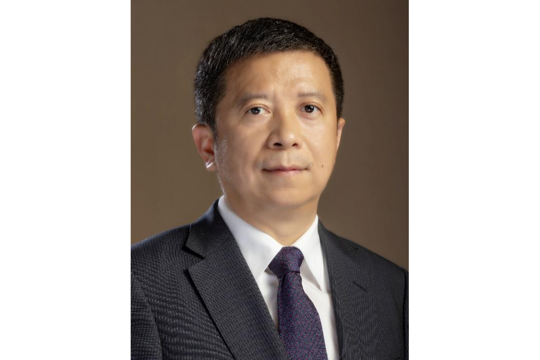 謝偉(華發投控集團董事長、總裁;珠海華發集團董事、常務副總經理) 謝偉(華發投控集團董事長、總裁;珠海華發集團董事、常務副總經理)