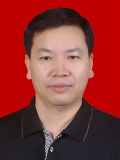 王筱雄 王筱雄