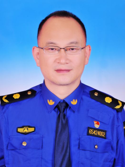 崔國棟(新疆維吾爾自治區塔城地區沙灣市住房和城鄉建設局黨組成員、城建監察大隊大隊長)