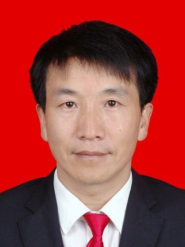 高峰(湖南省瀏陽市公路建設養護中心黨組成員、副主任)