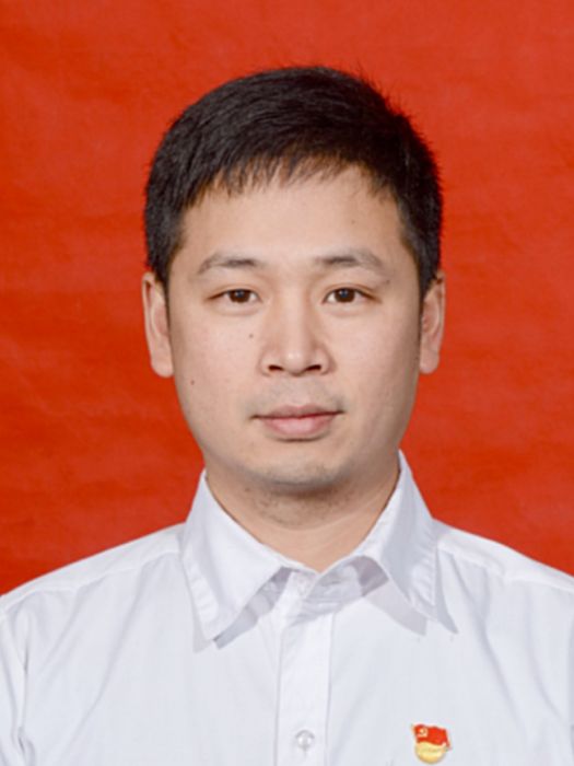 曾濤(湖南省邵陽市新邵縣釀溪鎮黨委副書記、鎮長) 曾濤(湖南省邵陽市新邵縣釀溪鎮黨委副書記、鎮長)