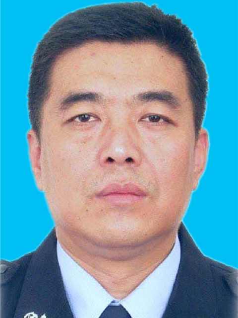崔曉東(遼寧省葫蘆島市公安局原黨委委員(副縣職)) 崔曉東(遼寧省葫蘆島市公安局原黨委委員(副縣職))