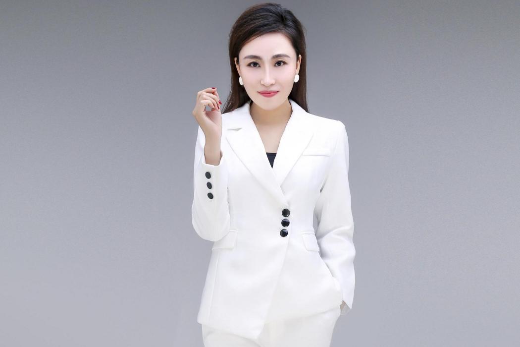 吳芸煊 吳芸煊