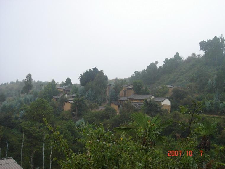 谷魯上村 谷魯上村