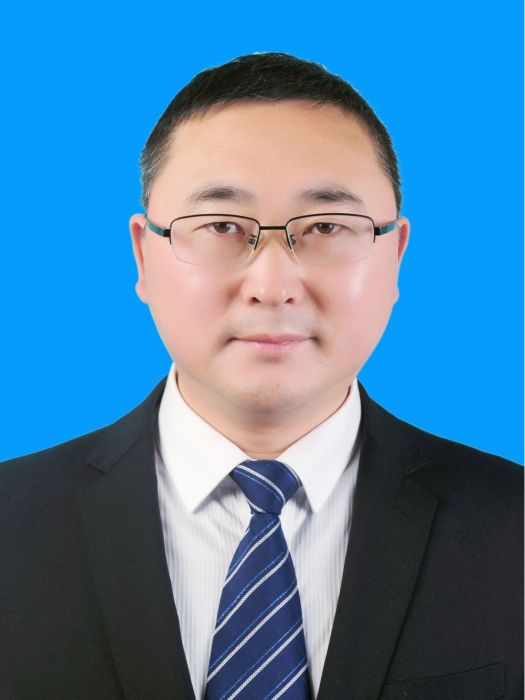 李中華(四川省巴中市通江縣教育科技和體育局黨組書記、局長) 李中華(四川省巴中市通江縣教育科技和體育局黨組書記、局長)
